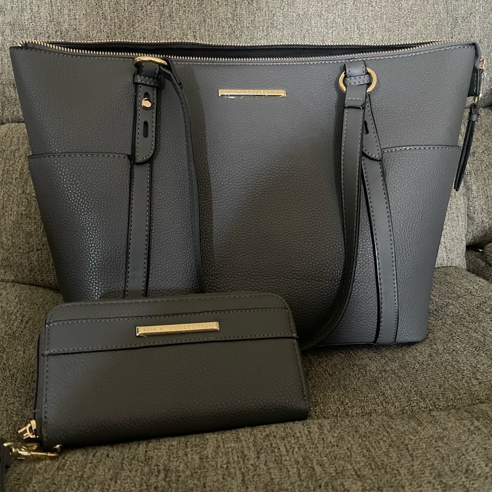 Mia k. Collection brand-new didn’t like it  dark gray